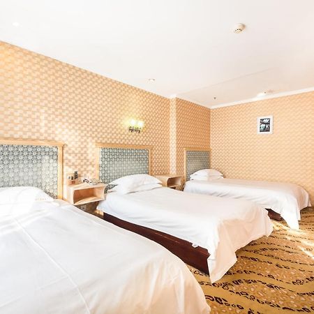 Omeiga Business Hotel Yiwu (Zhejiang) Dış mekan fotoğraf
